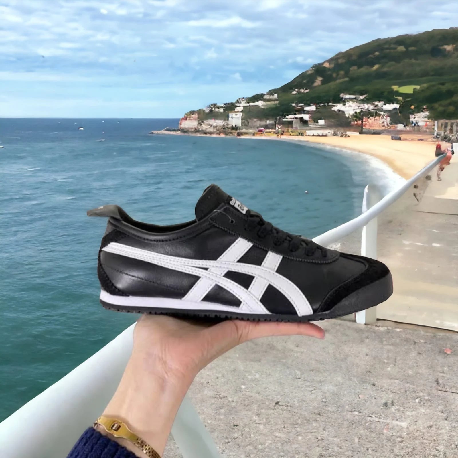 Onitsuka Tiger Mexico 66 Black White - FASHION MYST 