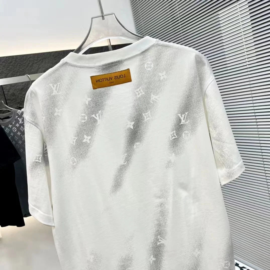 LOUIS VUITTON || LVSE MONOGRAM GRADIENT T-SHIRT - FASHION MYST 