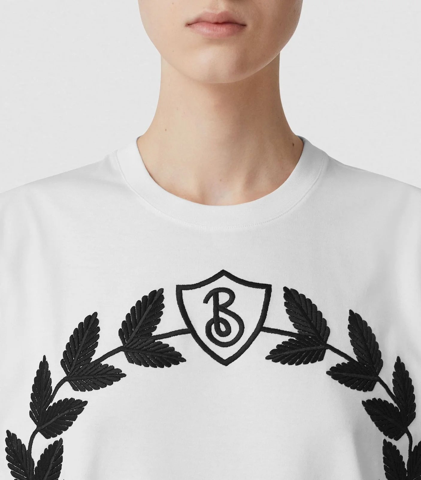 BURBERRY || Oak Leaf Crest Cotton T-shirt In White-Women - FASHION MYST 