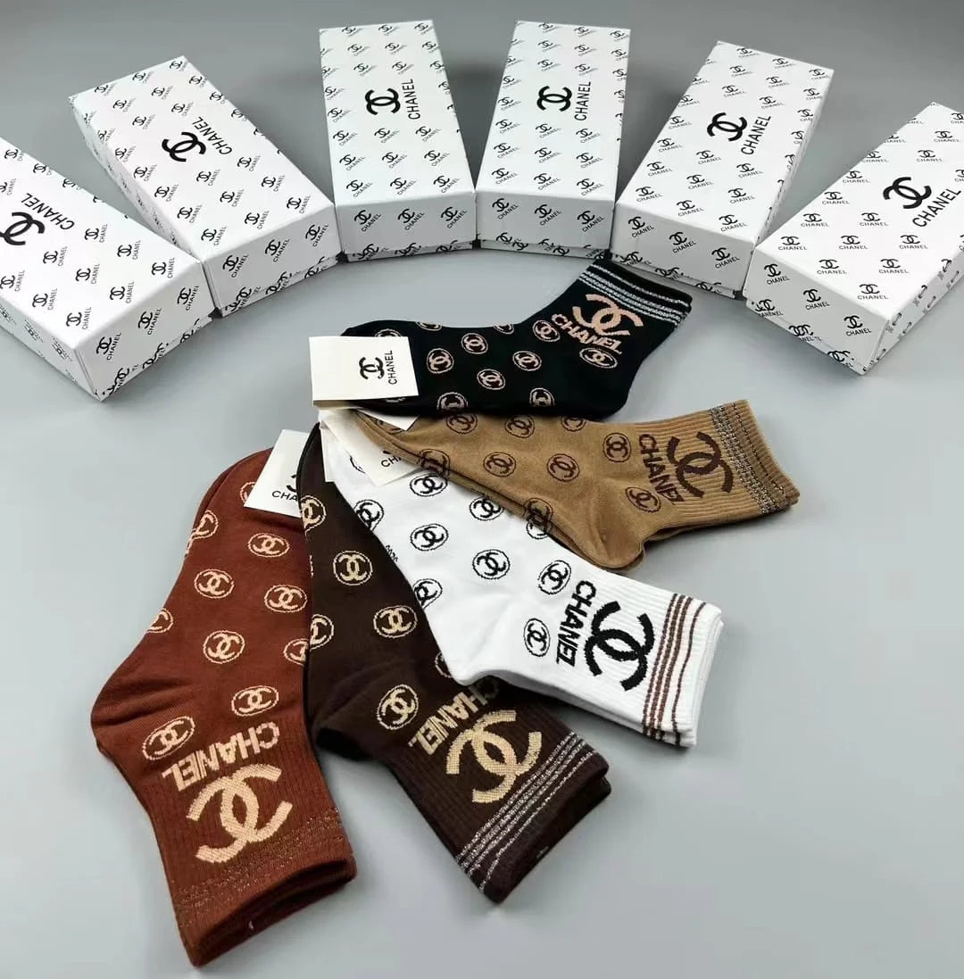 CHANEL || Mini Greek Interlocking CC Logo Socks (Pack Of Five) - FASHION MYST 