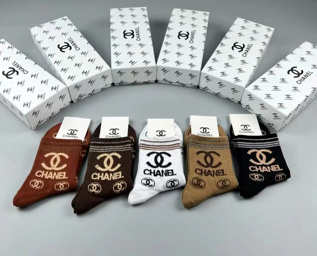 CHANEL || Mini Greek Interlocking CC Logo Socks (Pack Of Five) - FASHION MYST 