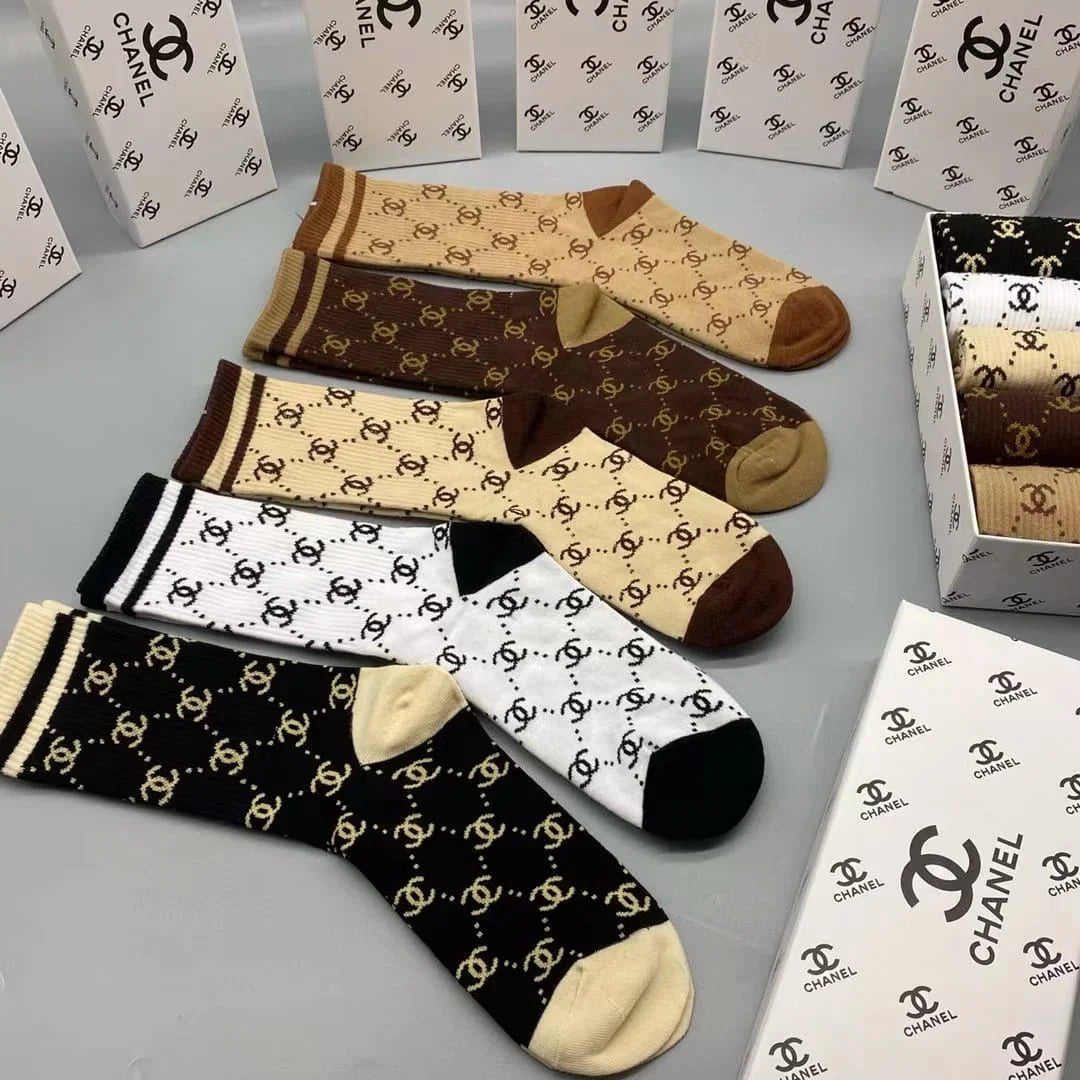 CHANEL || CC Pattern Logo Cotton Blend Socks (Five Pair Combo Box) - FASHION MYST 