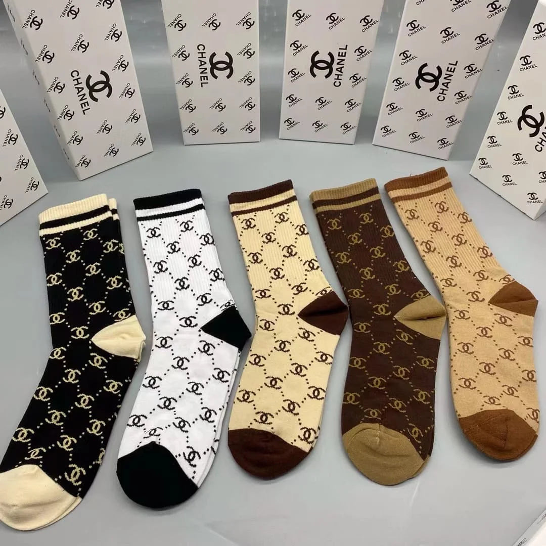 CHANEL || CC Pattern Logo Cotton Blend Socks (Five Pair Combo Box) - FASHION MYST 