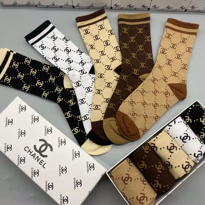 CHANEL || CC Pattern Logo Cotton Blend Socks (Five Pair Combo Box) - FASHION MYST 