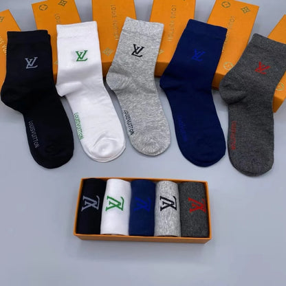 LOUIS VUITTON || Ankle Socks With LV Logo At Front - FASHION MYST 