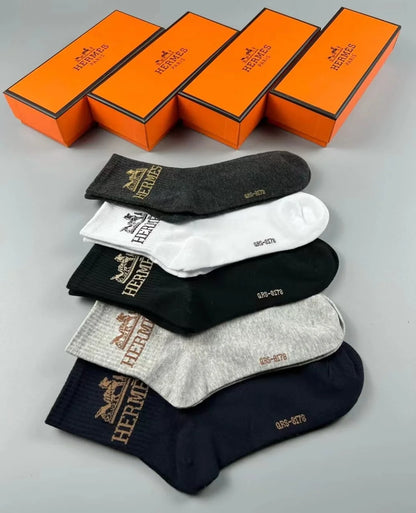 HERMES || Fashion Letter Pattern Socks Pack Of Five - FASHION MYST 