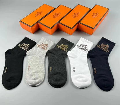 HERMES || Fashion Letter Pattern Socks Pack Of Five - FASHION MYST 