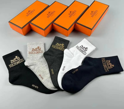 HERMES || Fashion Letter Pattern Socks Pack Of Five - FASHION MYST 