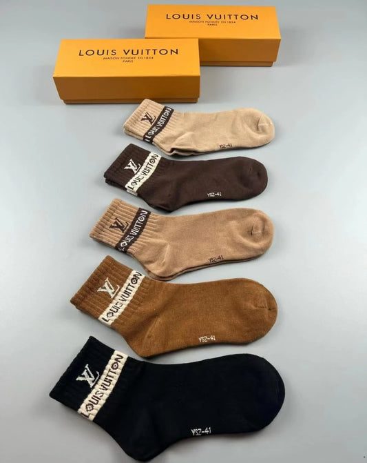 LOUIS VUITTON || Unisex Plain LV Logo Socks Pack Of Five - FASHION MYST 