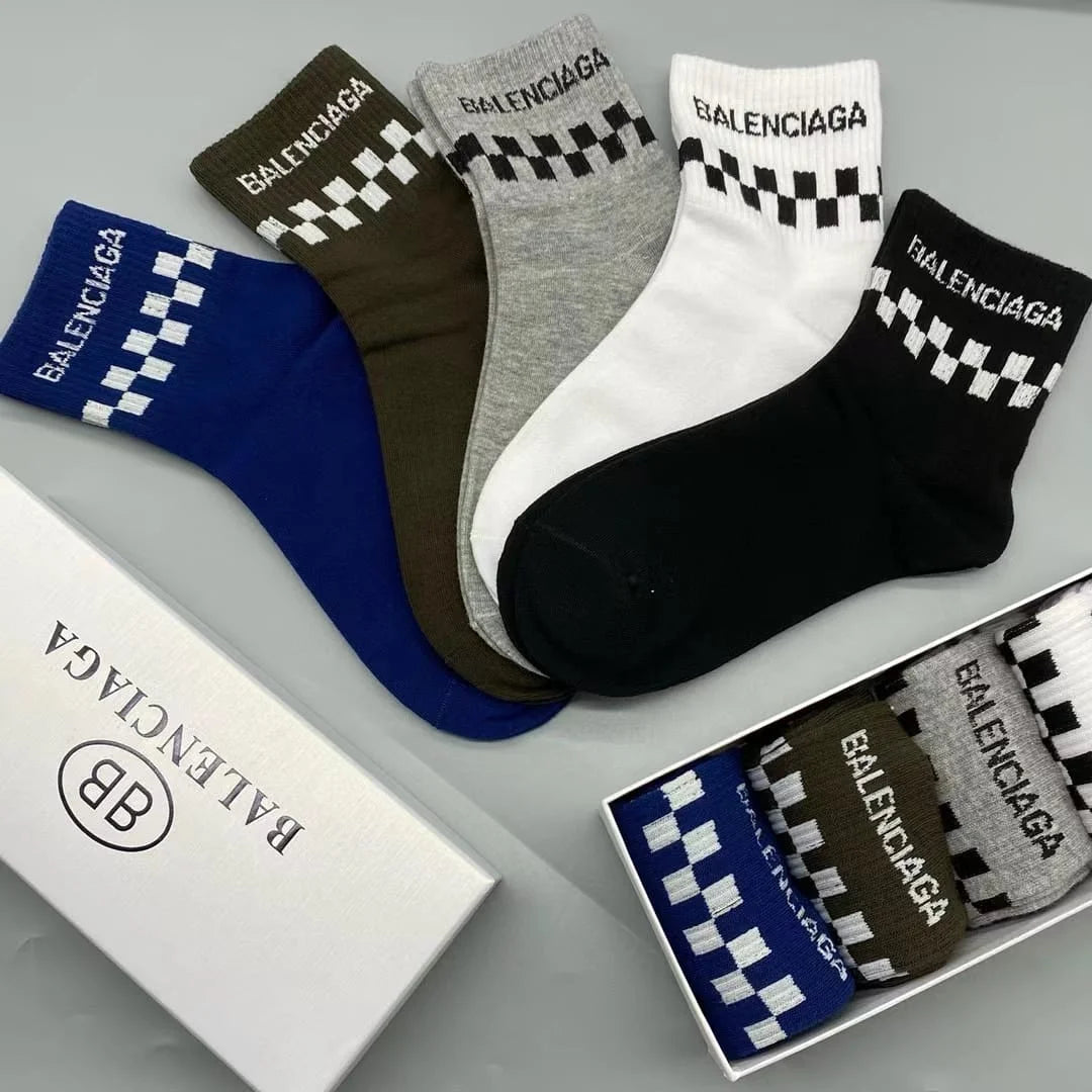 BALENCIAGA || Cheker Patterned Ankle Socks Pack Of Five - FASHION MYST 