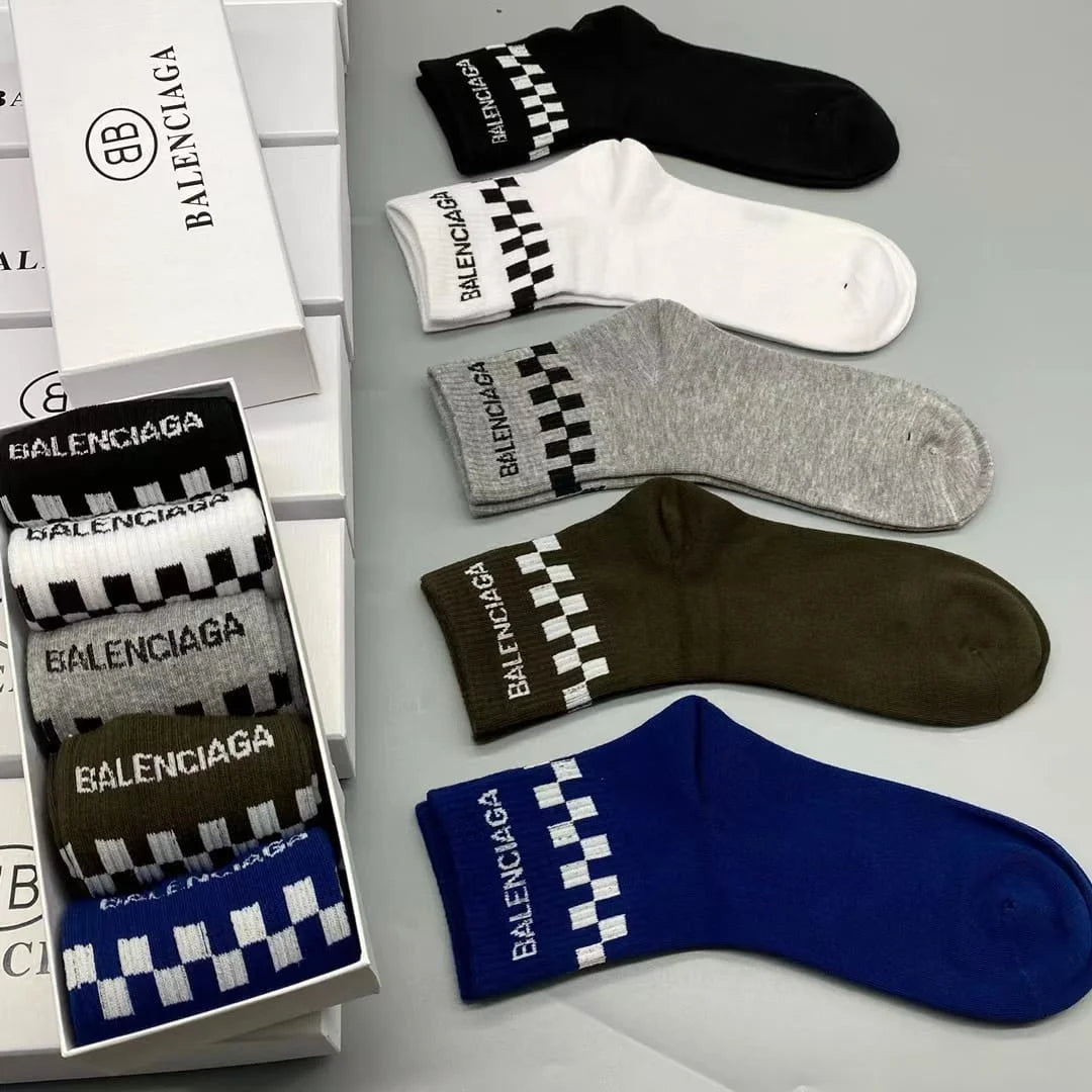 BALENCIAGA || Cheker Patterned Ankle Socks Pack Of Five - FASHION MYST 