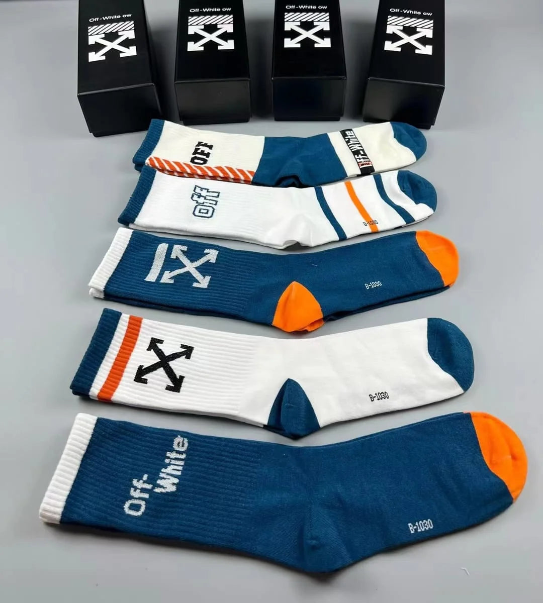 OFF-WHITE || Striped Arrows Mid Length Socks in Cotton Pack Of Five - FASHION MYST 