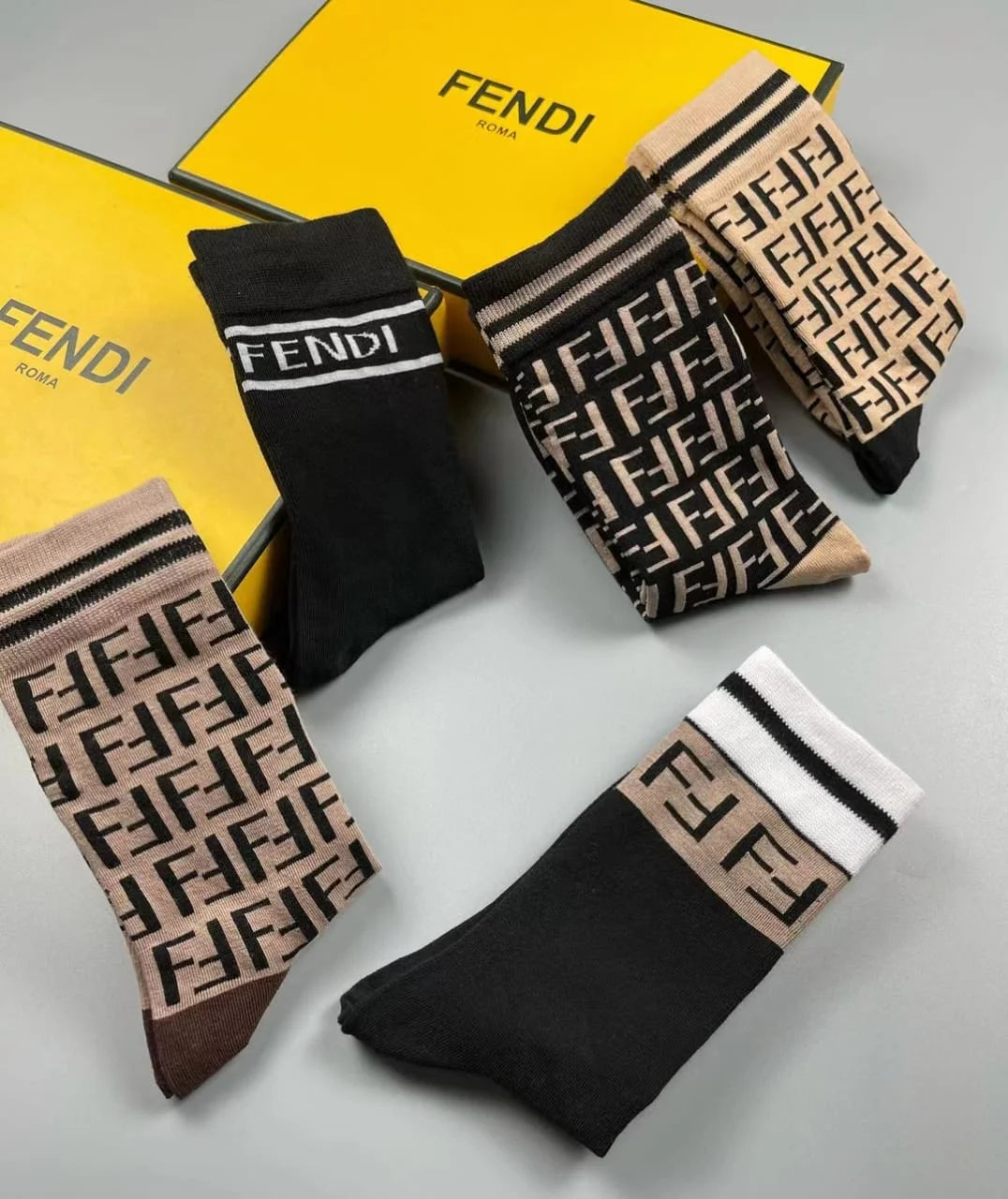 FENDI || FF Logo Pack of 5 Mid-Calf Length Socks - FASHION MYST 