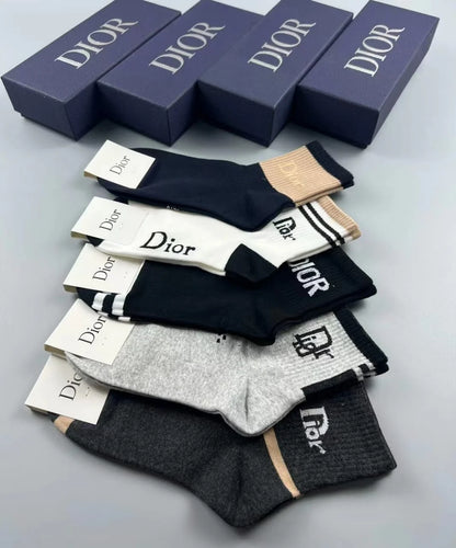 Christian Dior || Dior Logo Classic Cotton Socks (Five Pcs Combo Box) - FASHION MYST 