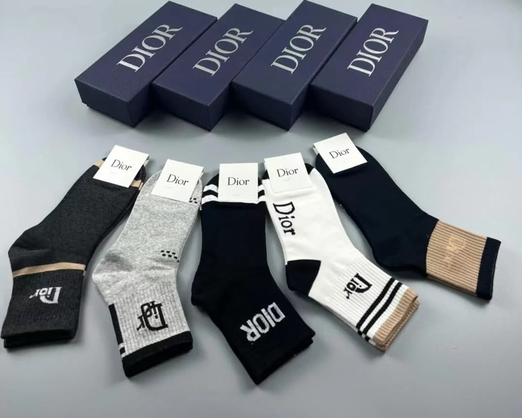 Christian Dior || Dior Logo Classic Cotton Socks (Five Pcs Combo Box) - FASHION MYST 