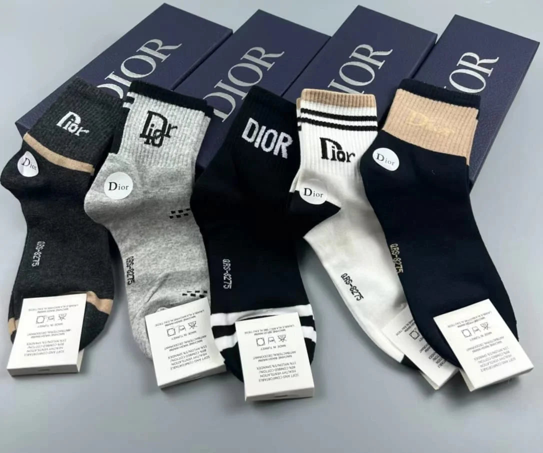 Christian Dior || Dior Logo Classic Cotton Socks (Five Pcs Combo Box) - FASHION MYST 