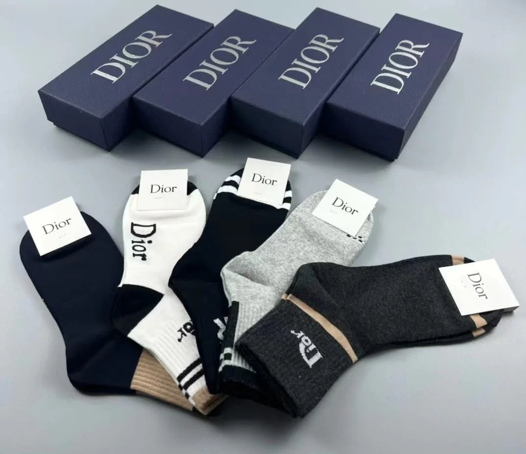 Christian Dior || Dior Logo Classic Cotton Socks (Five Pcs Combo Box) - FASHION MYST 