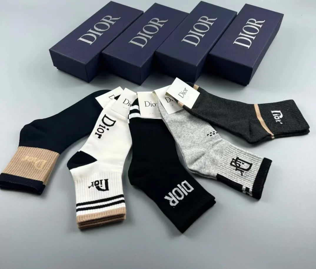 Christian Dior || Dior Logo Classic Cotton Socks (Five Pcs Combo Box) - FASHION MYST 