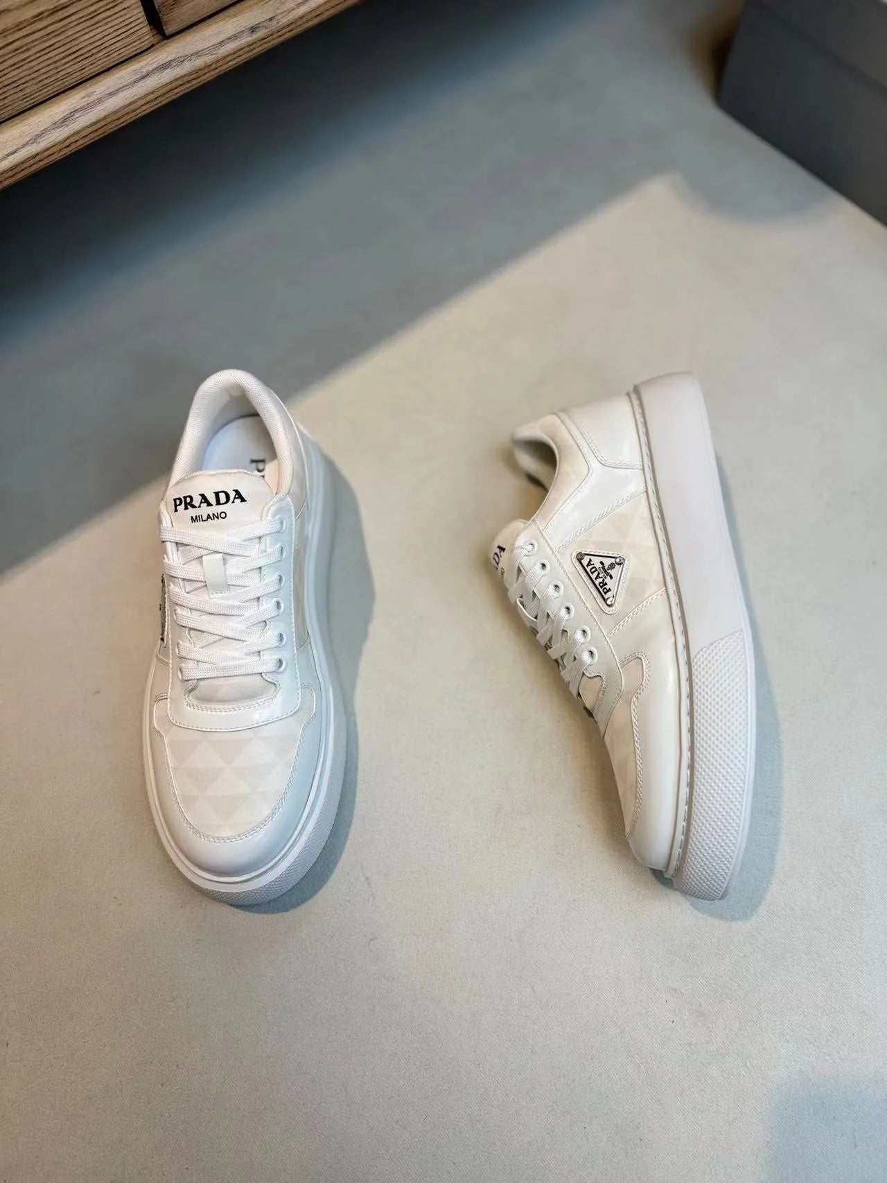 PRADA || Downtown Re-Nylon Low-Top Sneaker / White - FASHION MYST 