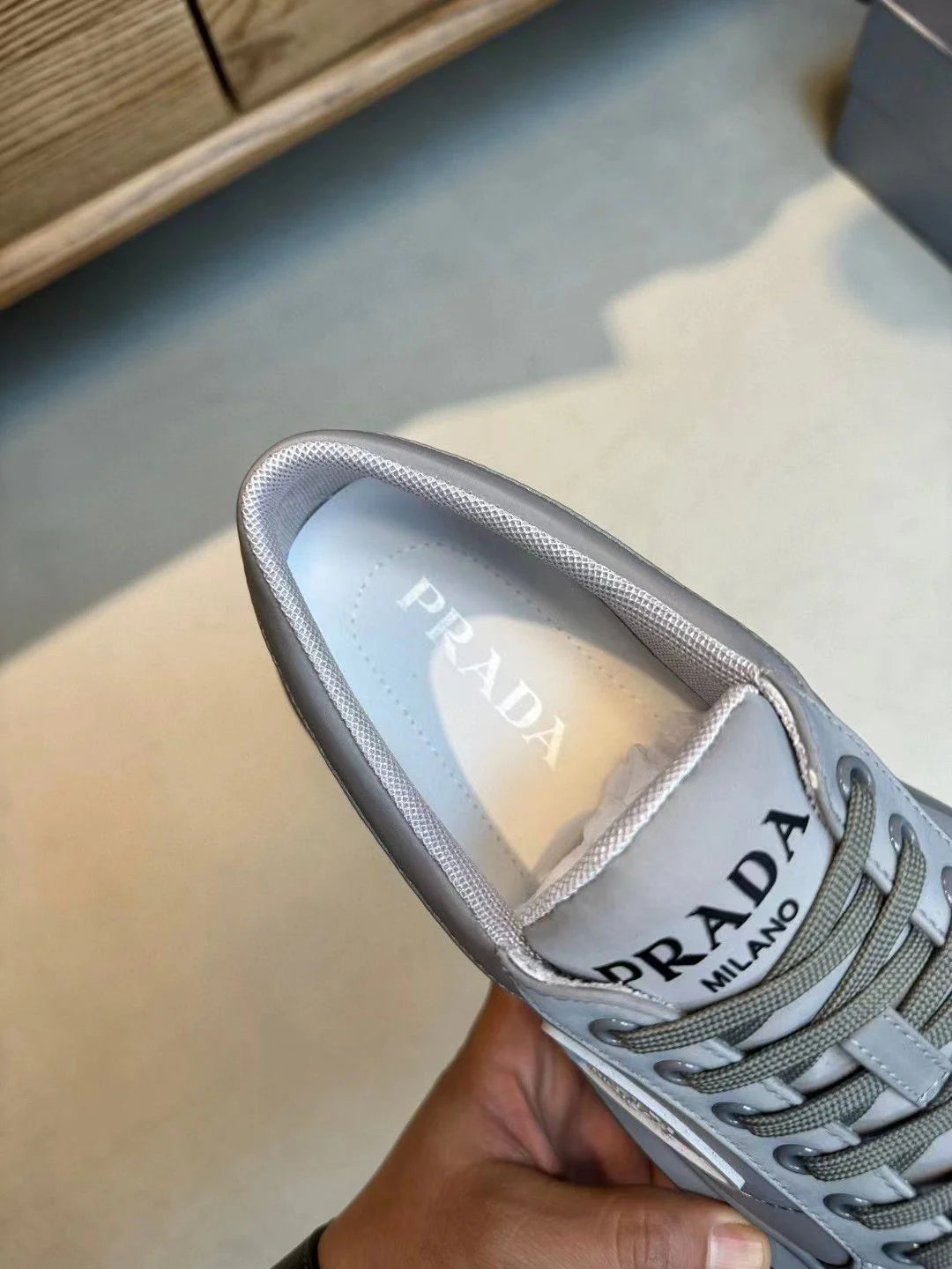 PRADA || 45mm Logo Flatform Trainers In Grey - FASHION MYST 