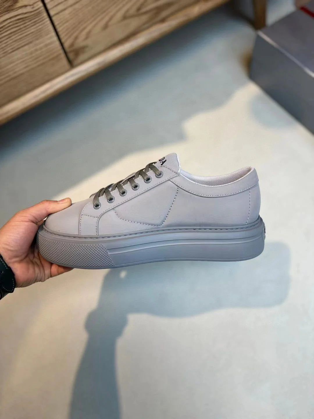 PRADA || 45mm Logo Flatform Trainers In Grey - FASHION MYST 