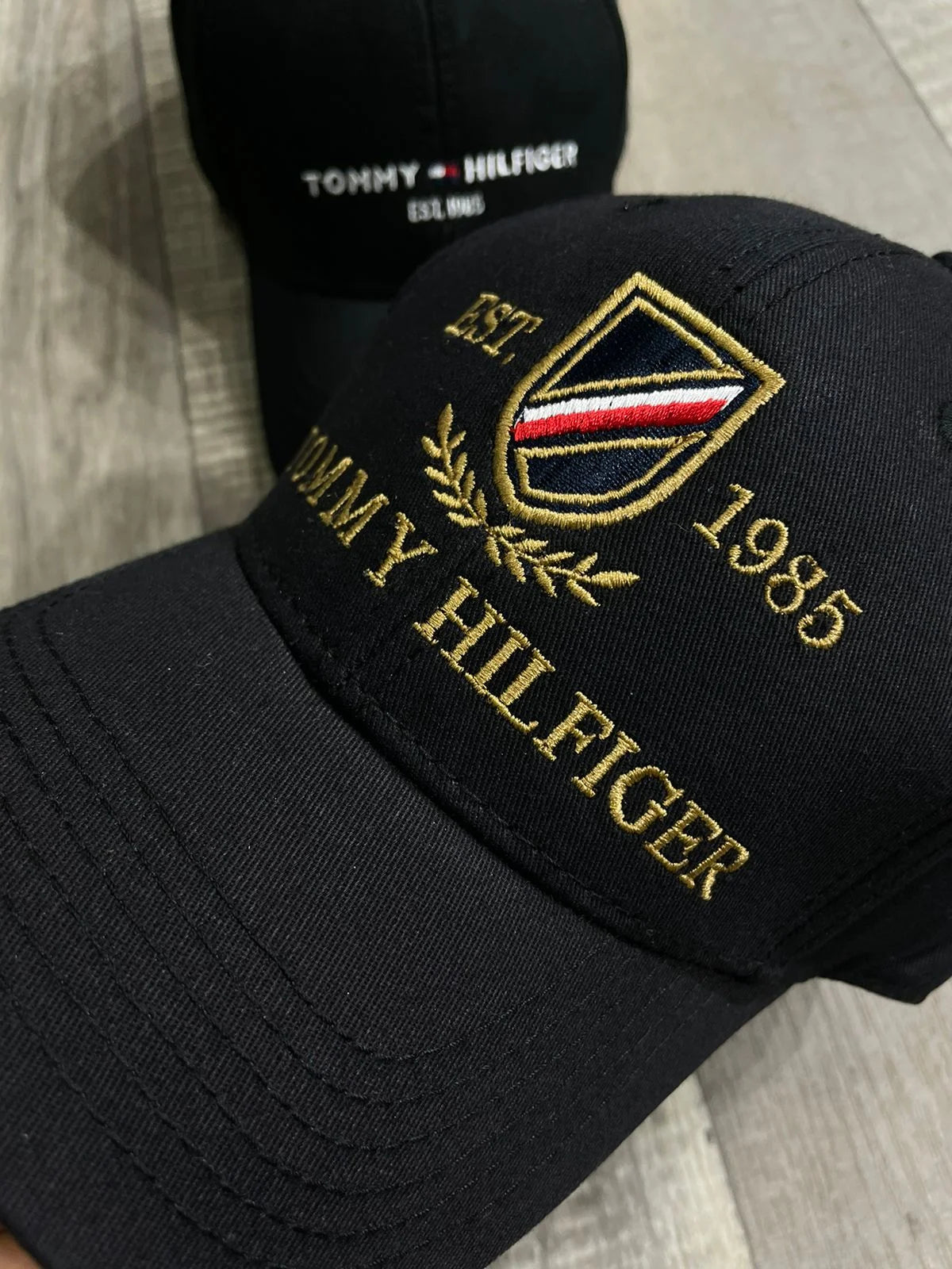 TOMMY HILFIGER || Embroidered-Logo Detail Baseball Cap - FASHION MYST 