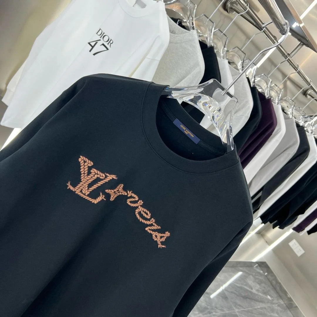 LOUIS VUITTON || LV Lover Signature Logo Crewneck Cotton Fleece Sweatshirt