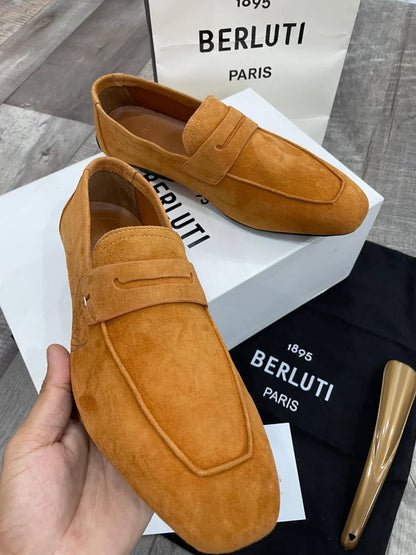 BERLUTI || Men Berluti Lorenzo Drive Scritto Camoscio Calf Leather Loafer / Camel Brown