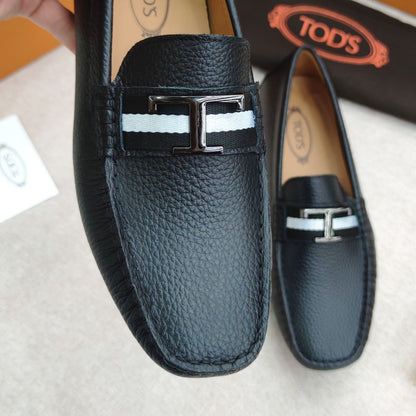 TODS || Big T Logo-Plaque Leather Black Loafers