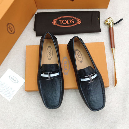 TODS || Big T Logo-Plaque Leather Black Loafers