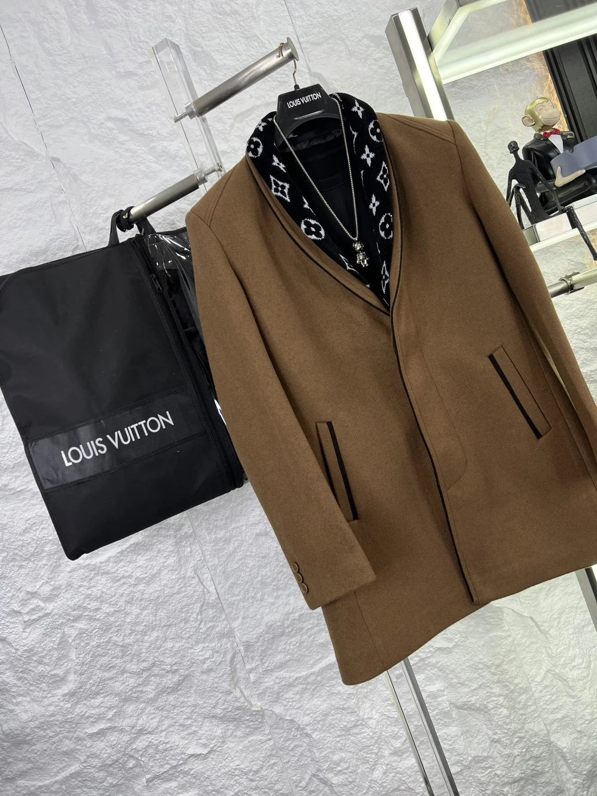 LOUIS VUITTON ||  Wool Cashmere Tailored Long Coat