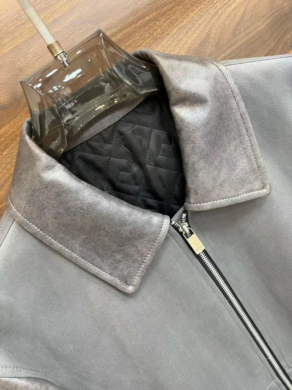 CHRISTIAN DIOR || CD Logo Engraved Regular Fit Leather Jacket For