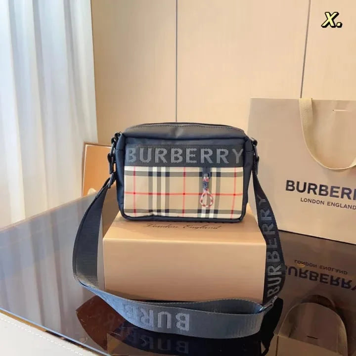 BURBERRY || Logo Detail Nylon Crossbody Checkered Bag BURBERRY || Logo Detail Nylon Crossbody Checkered Bag