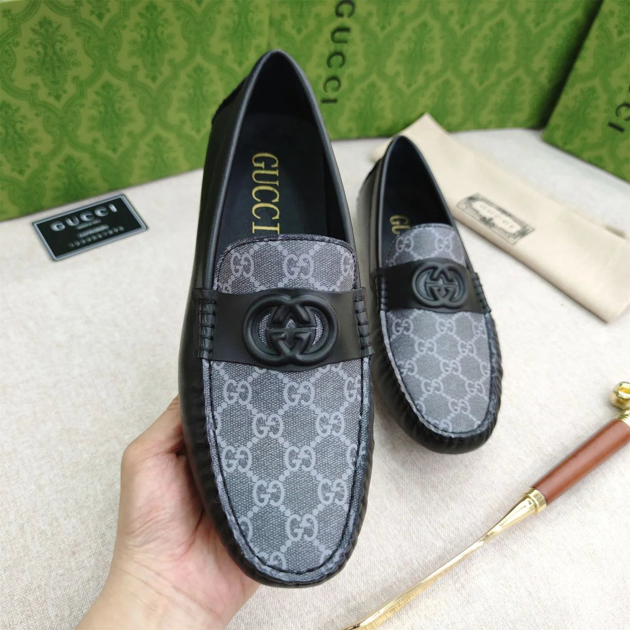 Gucci Broadwick Interlocking GG Logo Dress Loafers Black Men\'s UK 9.5 D US 10.5 GUCCI BROADWICK INTERLOCKING GG Men main image 2