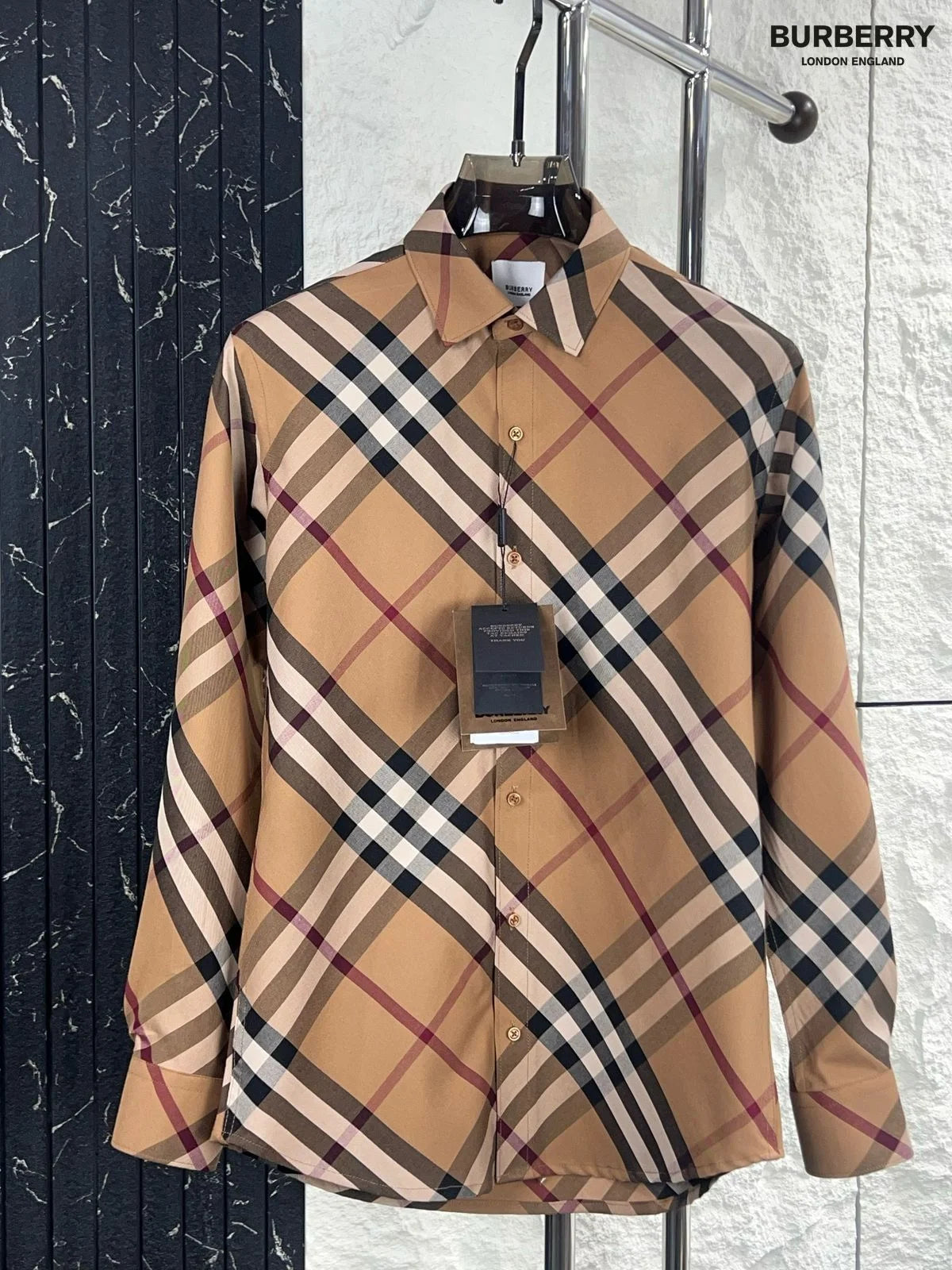 BURBERRY || Long Sleeve Casual Shirt In Grain IP Check – FASHION MYST