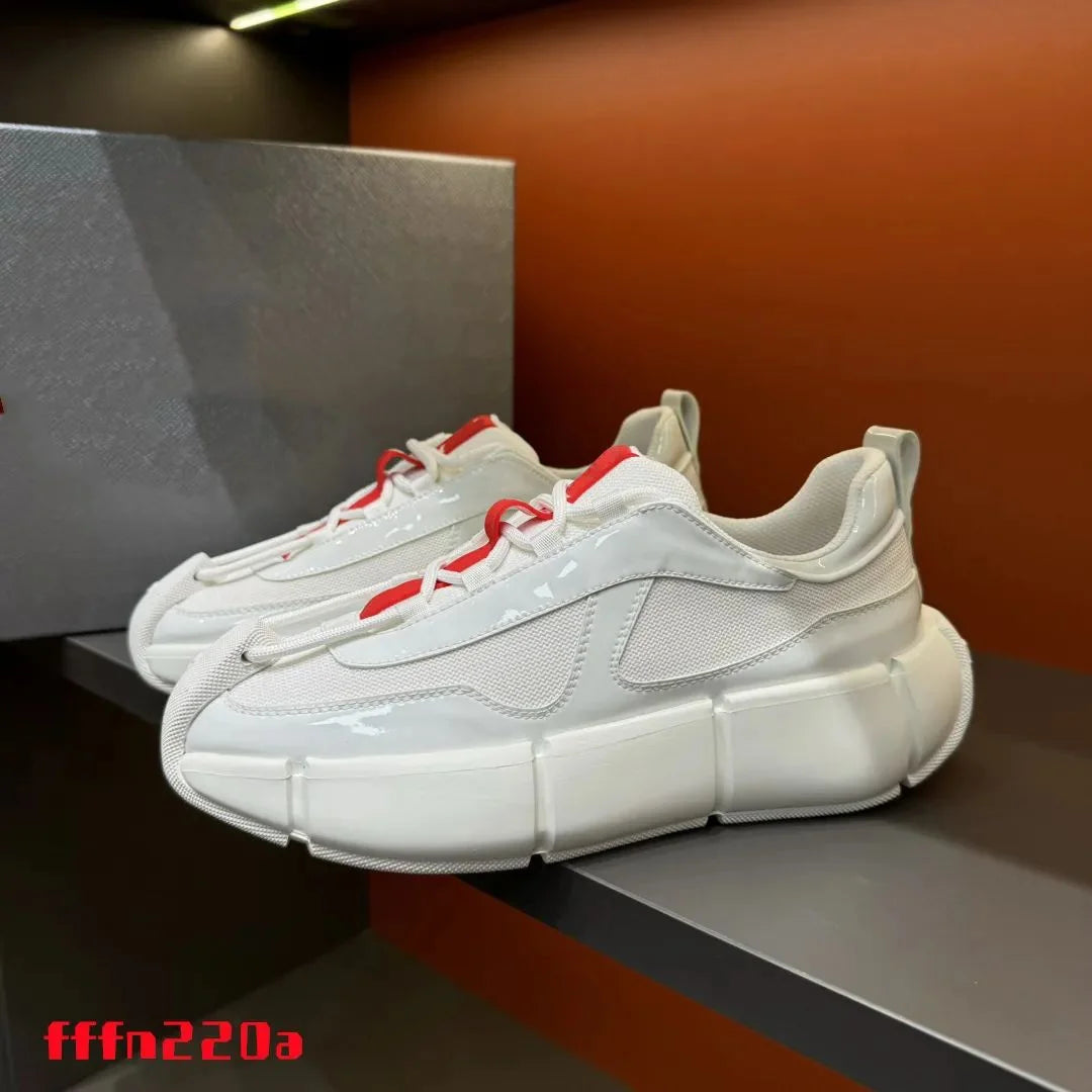 prada スニーカーCLOUDBUST ホワイト　サイズ37 お値下げ中 PRADA || 3D Cloudbust Thunder Technical White Sneakers – FASHION MYST