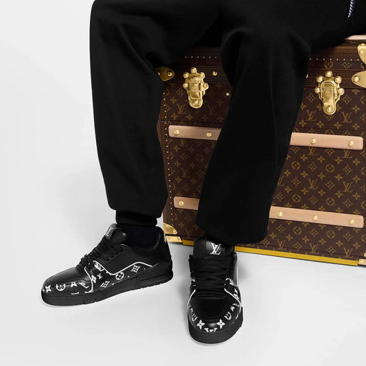 LOUIS VUITTON ||  LV Trainer Monogram Low-Top Sneakers