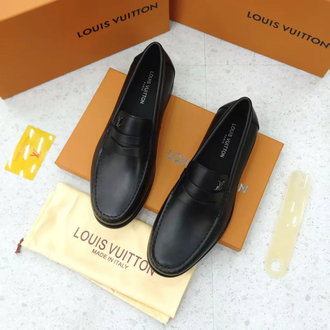 Louis Vuitton Classic Black Leather Loafers Louis Vuitton Black Leather Saint Germain Loafers Size 8 US  main image 4