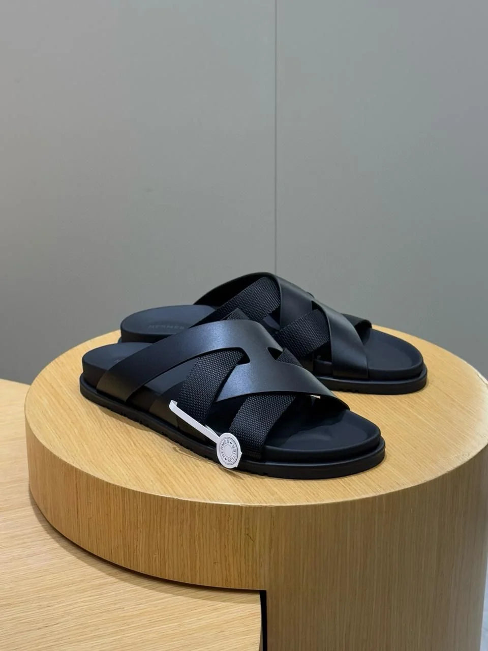 HERMES || Black Cross-Strap Leather Sandals- FASHION MYST