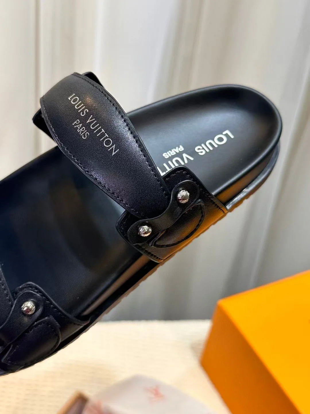 LOUIS VUITTON || Bom Dia Comfort Mule Slipper- FASHION MYST