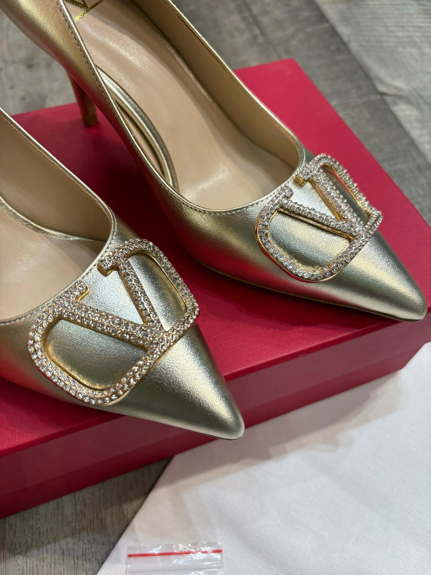 VALENTINO GARAVANI || V Logo Signature Metallic Slingback Pumps With Cornely Embroidery- FASHION MYST
