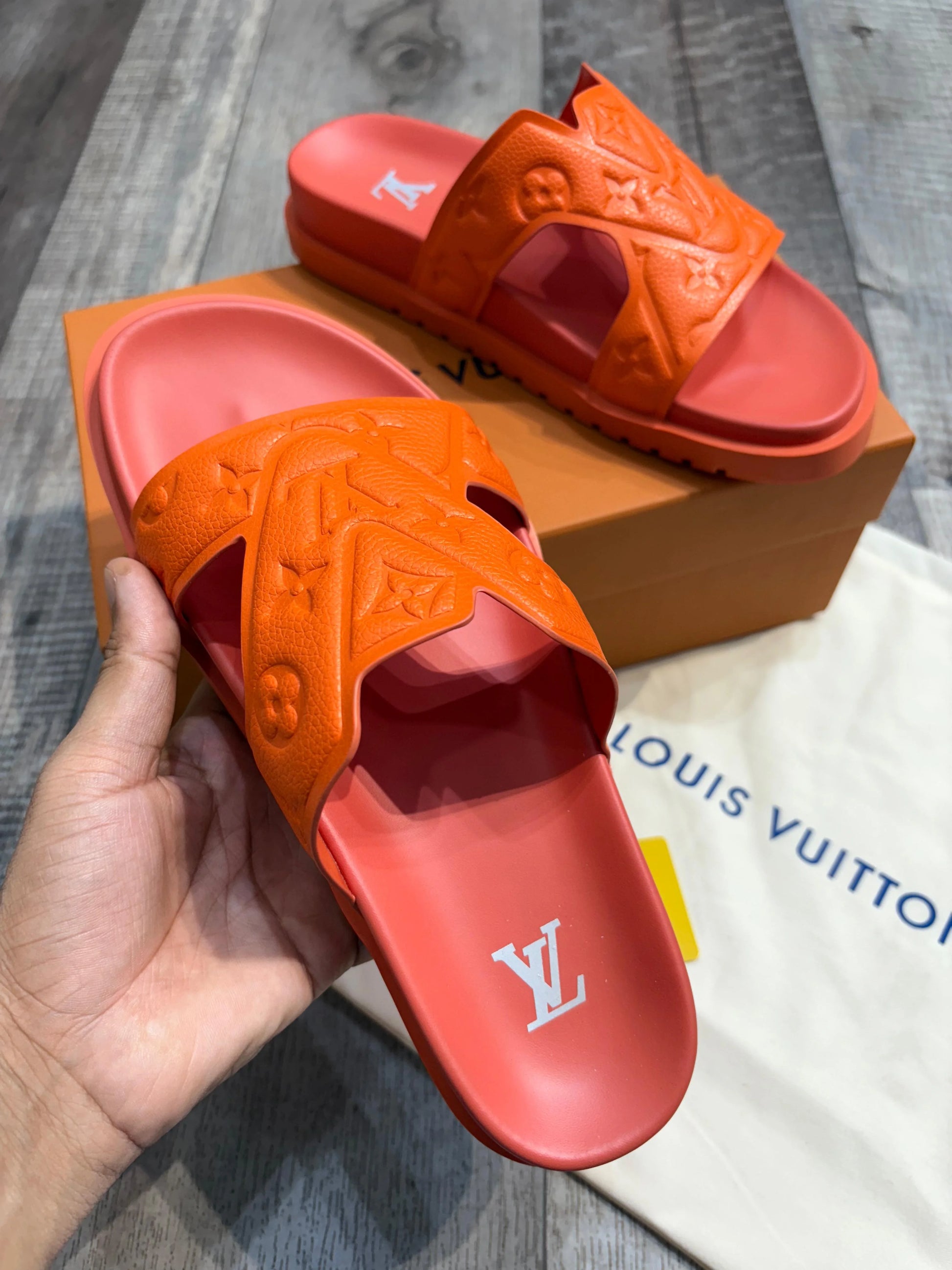 LOUIS VUITTON || Donkey Summer New Casual Beach Slippers- FASHION MYST