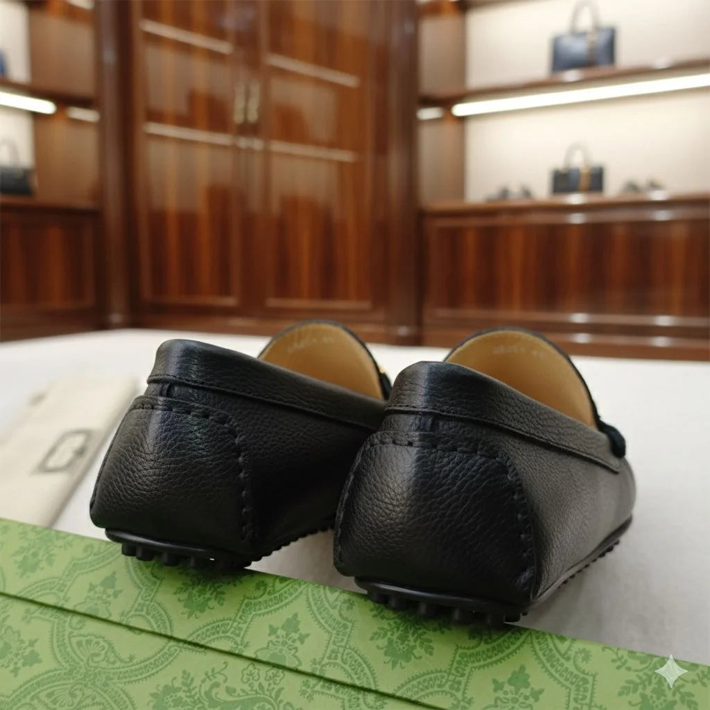 GUCCI || Black Grained Leather Moccasin with Gold-Tone Hardware