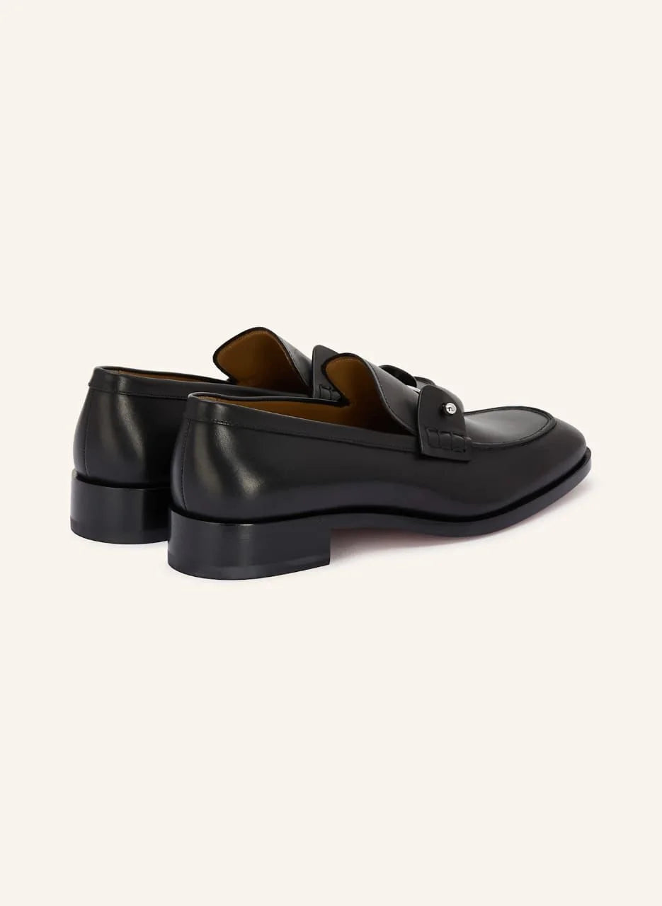 CHRISTIAN LOUBOUTIN || Black Calfskin Leather Loafers with Signature Red Sole