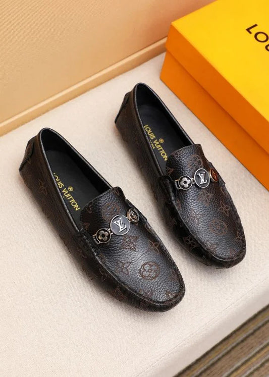 LOUIS VUITTON || Hockenheim Moccasin in Monogram Eclipse Canvas