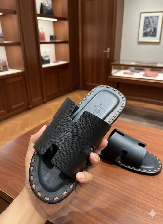 HERMES || Chypre Black Epsom Calfskin Sandals with Contrast Stitching