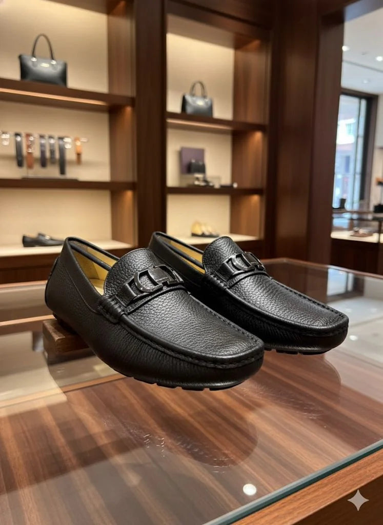 SALVATORE FERRAGAMO || Black Grained Leather Gancini Loafers - FASHION MYST