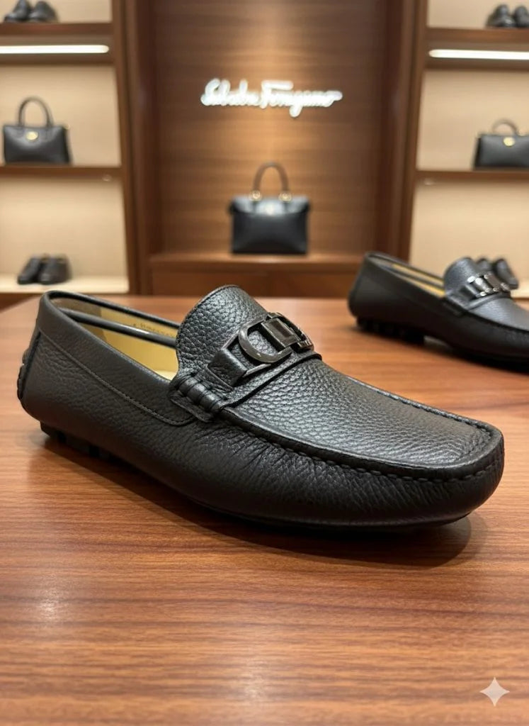SALVATORE FERRAGAMO || Black Grained Leather Gancini Loafers - FASHION MYST