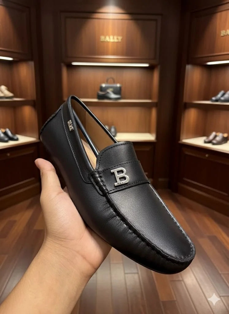 BALLY || Black Leather Logo Loafer – Swiss Luxury Craftsmanship