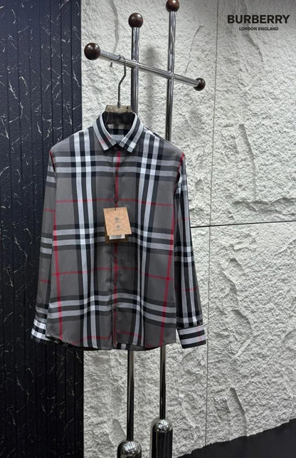 BURBERRY LONDON ||  Men’s Button-Down Shirt – Plaid Check – Slim Fit